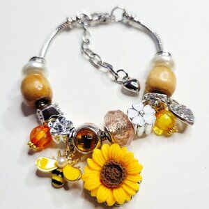 NWT Pandora Style Charm Bracelet Sunflower Power Yellow, Gold, Flowers, Bees Lg